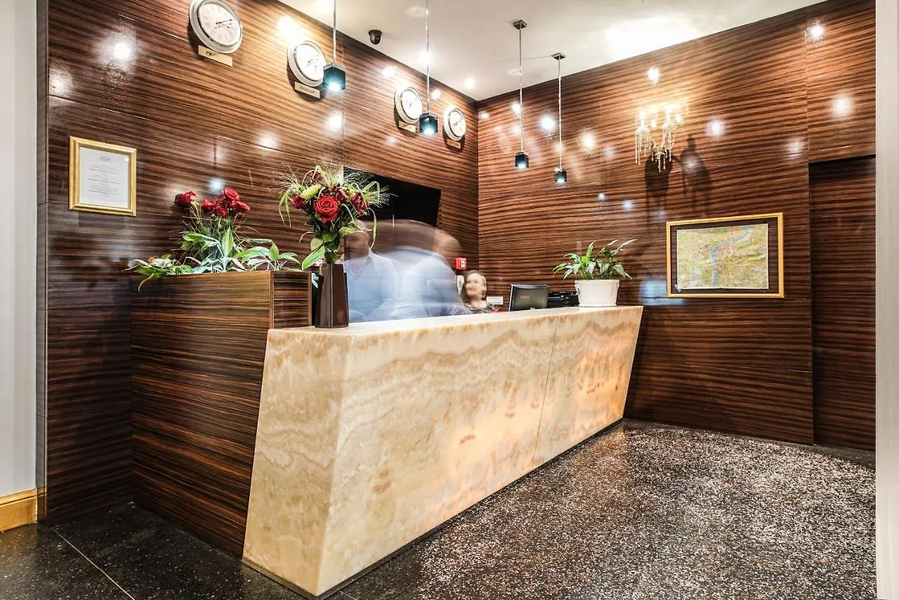 Hotel Assenzio Praga 4*,